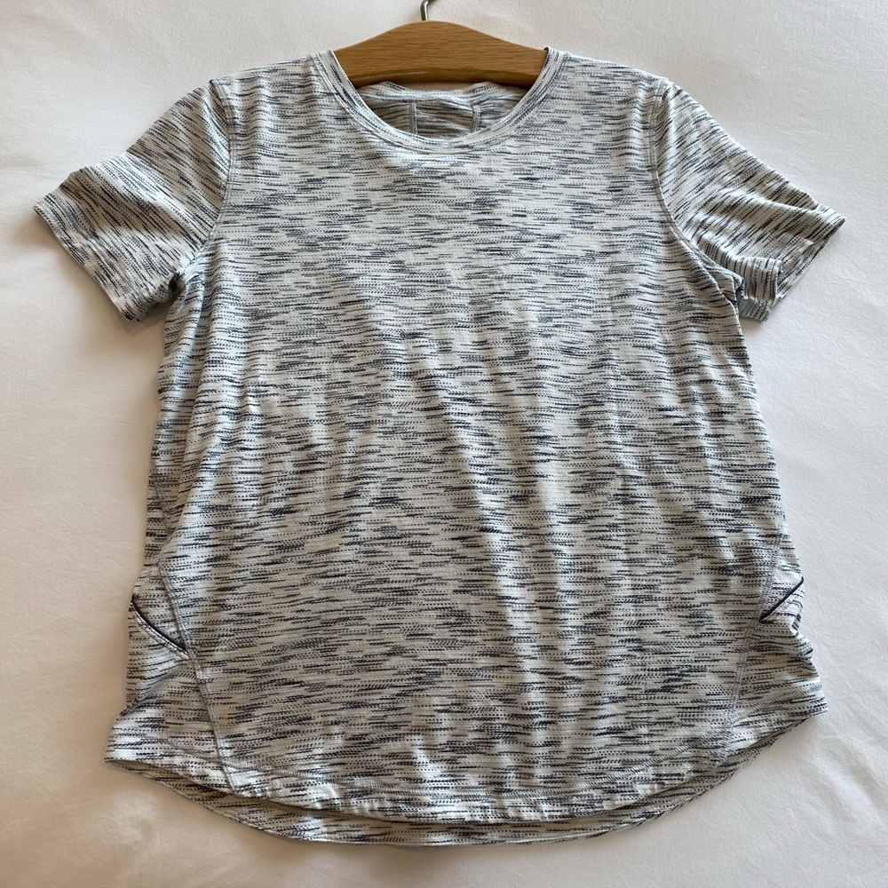 Lululemon top